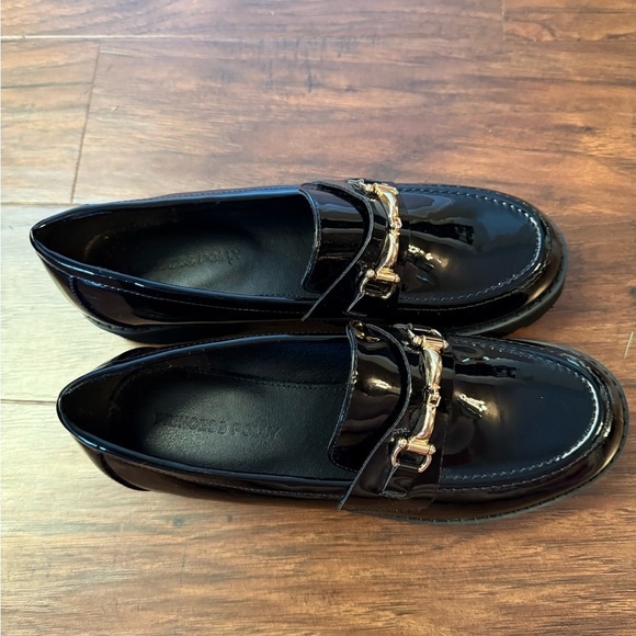 Princess Polly Black Patent Leather Loafers with Gold Accent-Size 7 like new! - Picture 13 of 16